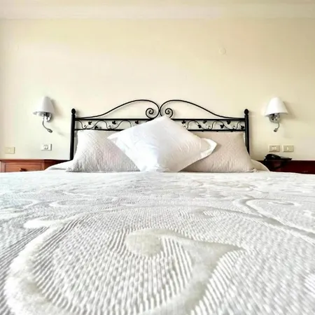 Apartment Three Bedrooms With Sea View,heated Pool In Winter, First Line Of The Atlantic Ocean
