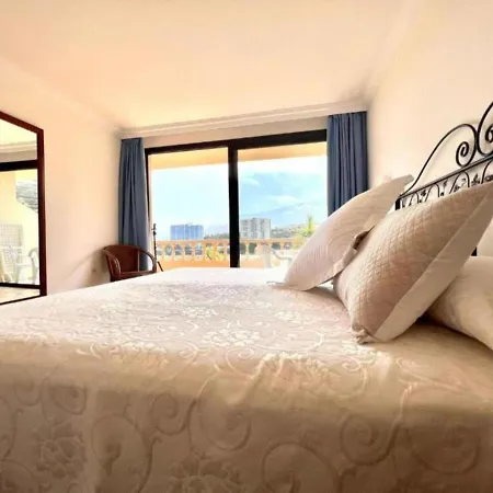 Apartment Three Bedrooms With Sea View,heated Pool In Winter, First Line Of The Atlantic Ocean