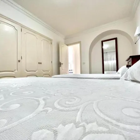 Three Bedrooms With Sea View,heated Pool In Winter, First Line Of The Atlantic Ocean Apartment Los Realejos