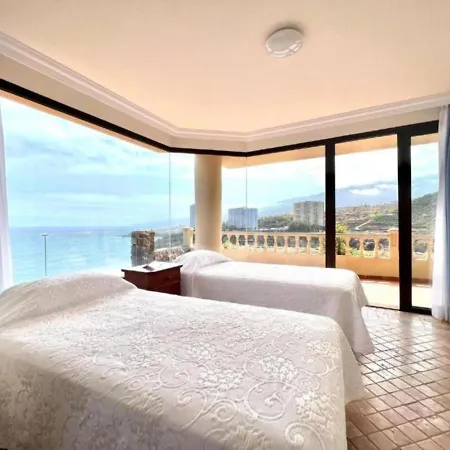 Apartment Three Bedrooms With Sea View,heated Pool In Winter, First Line Of The Atlantic Ocean Los Realejos