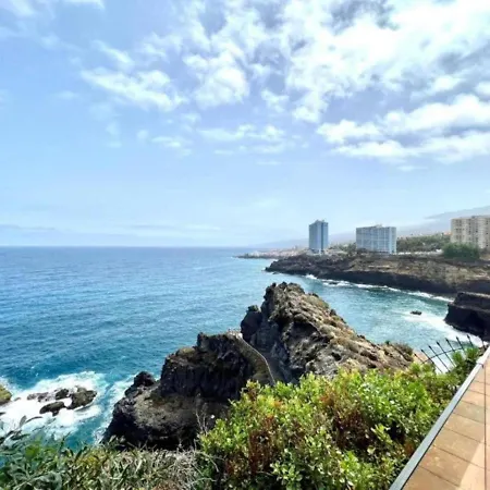 Three Bedrooms With Sea View,heated Pool In Winter, First Line Of The Atlantic Ocean * Los Realejos