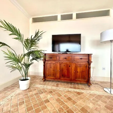 Apartment Three Bedrooms With Sea View,heated Pool In Winter, First Line Of The Atlantic Ocean Los Realejos