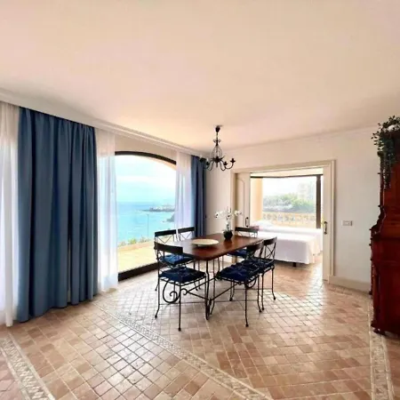 Apartment Three Bedrooms With Sea View,heated Pool In Winter, First Line Of The Atlantic Ocean