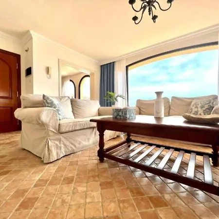 Three Bedrooms With Sea View,heated Pool In Winter, First Line Of The Atlantic Ocean * Los Realejos