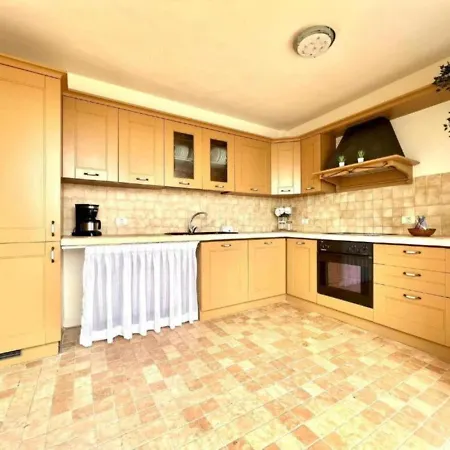 Three Bedrooms With Sea View,heated Pool In Winter, First Line Of The Atlantic Ocean Los Realejos
