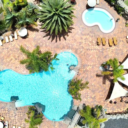 Apartment Three Bedrooms With Sea View,heated Pool In Winter, First Line Of The Atlantic Ocean Los Realejos