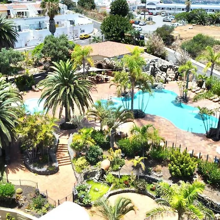 Apartment Three Bedrooms With Sea View,heated Pool In Winter, First Line Of The Atlantic Ocean *