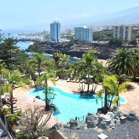 Three Bedrooms With Sea View,heated Pool In Winter, First Line Of The Atlantic Ocean *