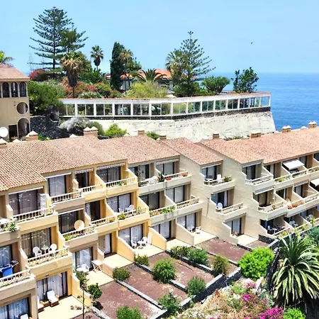 Apartment Three Bedrooms With Sea View,heated Pool In Winter, First Line Of The Atlantic Ocean