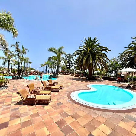 Three Bedrooms With Sea View,heated Pool In Winter, First Line Of The Atlantic Ocean Apartment Los Realejos