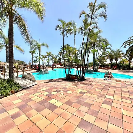 Three Bedrooms With Sea View,heated Pool In Winter, First Line Of The Atlantic Ocean Los Realejos