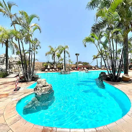 Three Bedrooms With Sea View,heated Pool In Winter, First Line Of The Atlantic Ocean Apartment Los Realejos