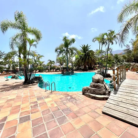 Apartment Three Bedrooms With Sea View,heated Pool In Winter, First Line Of The Atlantic Ocean Los Realejos