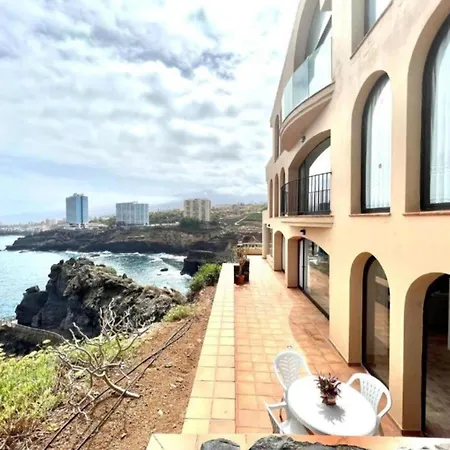 Three Bedrooms With Sea View,heated Pool In Winter, First Line Of The Atlantic Ocean *
