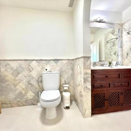 Three Bedrooms With Sea View,heated Pool In Winter, First Line Of The Atlantic Ocean *
