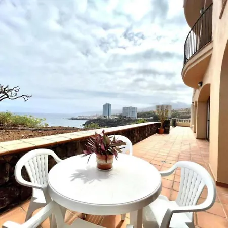 Three Bedrooms With Sea View,heated Pool In Winter, First Line Of The Atlantic Ocean