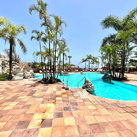 Three Bedrooms With Sea View,heated Pool In Winter, First Line Of The Atlantic Ocean 아파트