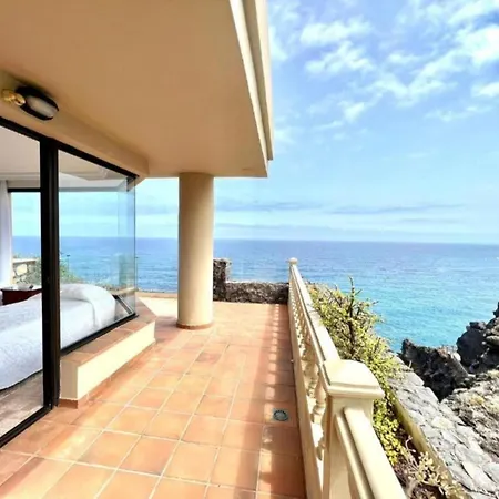 아파트 Three Bedrooms With Sea View,heated Pool In Winter, First Line Of The Atlantic Ocean 로스 레알레호스